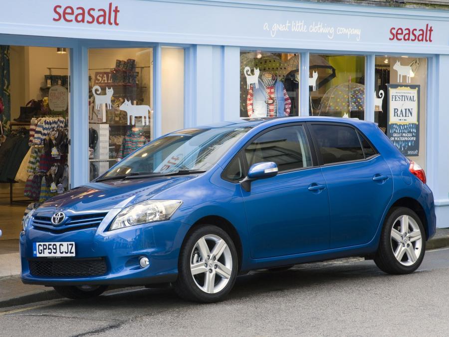  Toyota Auris 5-Door 2010 года  (UK) (фото 31 из 59)